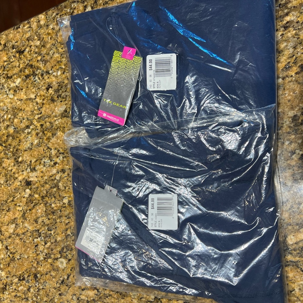 TEK GEAR ( bundle 2) WOMENS SIZE XS